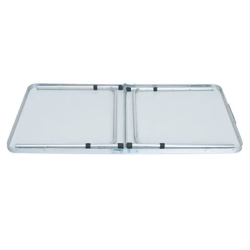 Masa pliabila din aluminiu argintiu cu design minimalist si conectoare negre din plastic pentru camping cu 4 scaune
