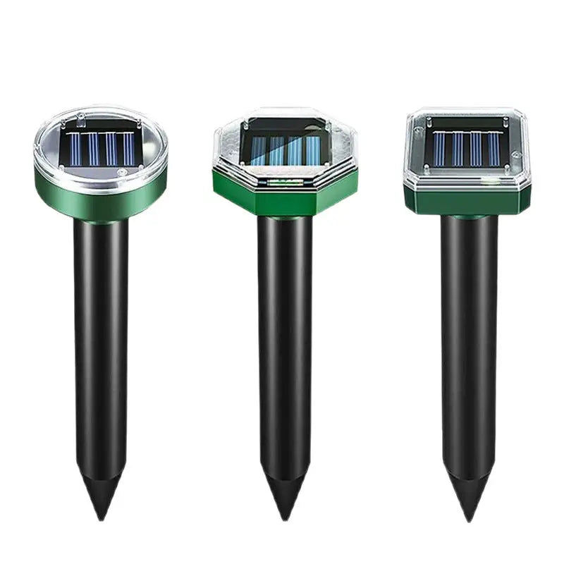 Trei lămpi solare cu vârf negru și panou albastru transparente, soluția ideală vu-tek bj-04 pentru exterior